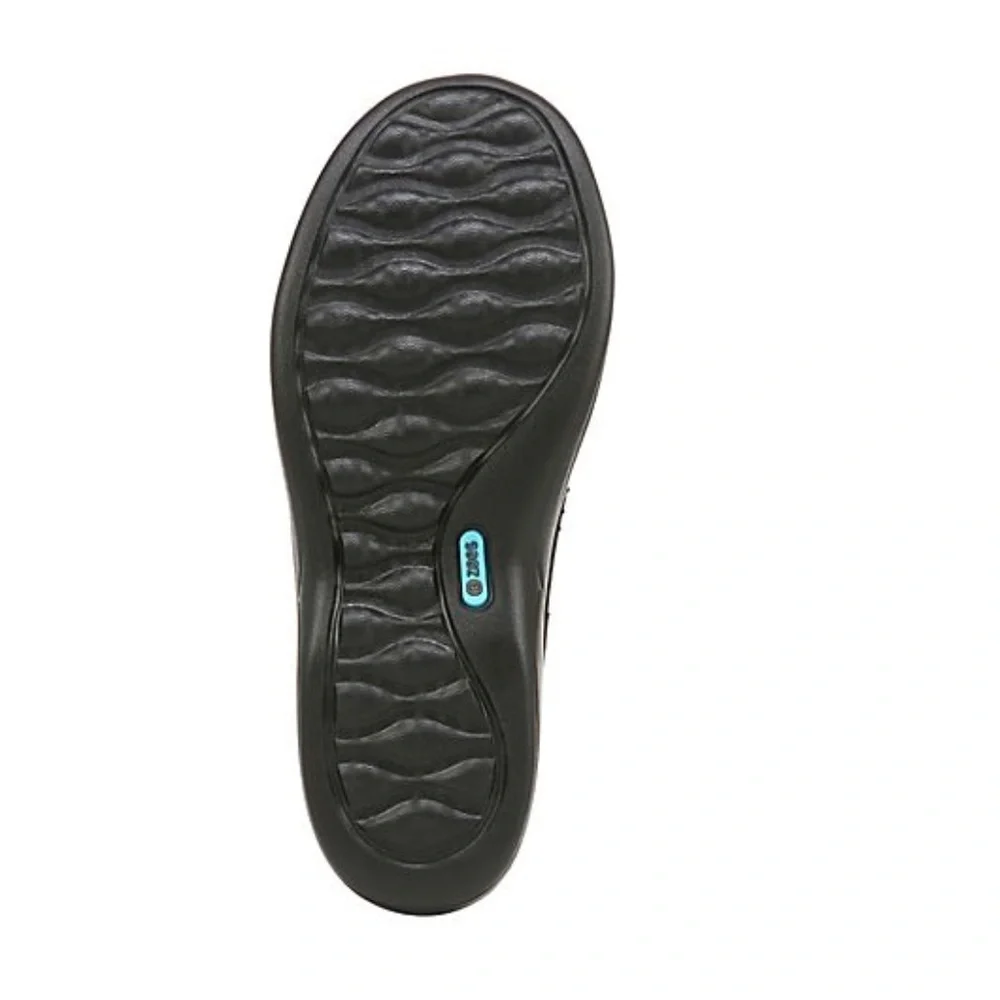 Bzees Poppyseed 3 Slip On Black (WIDE)